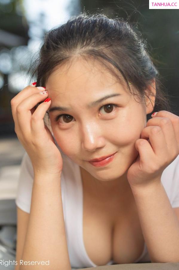 徐微微  [XIUREN]高清写真图 2019.07.31 徐微微mia第22张图片